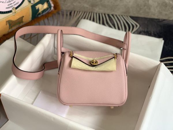 evening bags handmade brand mini limdy purse,luxury handbag,19cm,vert amande color,tc leather,wax line stitching,
evening bags handmade brand mini limdy purse,luxury handbag,19cm,vert amande color,tc leather,wax line stitching,