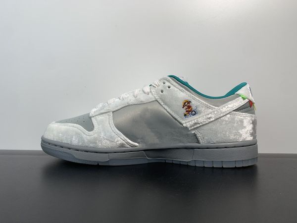skateboard shoes festive sb dunk low ice color white/silver-blue leisure shoes sneakers ship shoebox size 36-47
skateboard shoes festive sb dunk low ice color white/silver-blue leisure shoes sneakers ship shoebox size 36-47