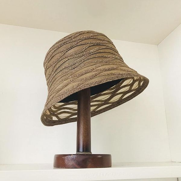spring and summer mixed color straw woven pp breathable net female fisherman hat sunscreen beach fashion straw hat, Blue;gray
spring and summer mixed color straw woven pp breathable net female fisherman hat sunscreen beach fashion straw hat, Blue;gray