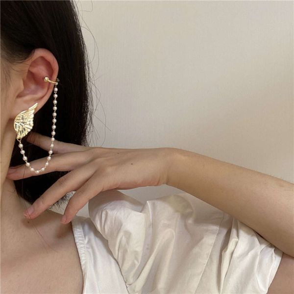 hbp fashion south korea dongdamen new french angel wings pearl earrings integrated clip without ear bone, Silver
hbp fashion south korea dongdamen new french angel wings pearl earrings integrated clip without ear bone, Silver