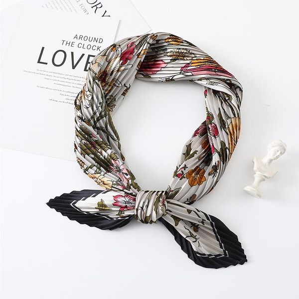 scarves 2021 pleated square satin scarf female headband head silk hair design print bandana accessories fashion neckwear, Blue;gray
scarves 2021 pleated square satin scarf female headband head silk hair design print bandana accessories fashion neckwear, Blue;gray