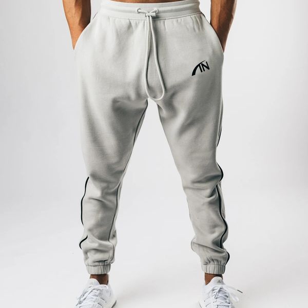 2021 new youngest male sweatpants spring fall gymnasia bodybuilding joggers workout of casual men hare pencil pants 1zhy, Black
2021 new youngest male sweatpants spring fall gymnasia bodybuilding joggers workout of casual men hare pencil pants 1zhy, Black