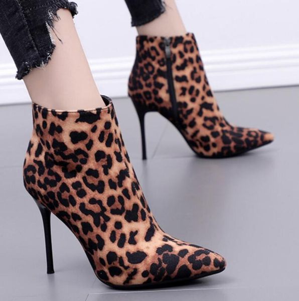 boots women's short boot rubber zipper bootee woman 2021 luxury designer booties ladies leopard shoes clogs platform ankle rain, Black
boots women's short boot rubber zipper bootee woman 2021 luxury designer booties ladies leopard shoes clogs platform ankle rain, Black
