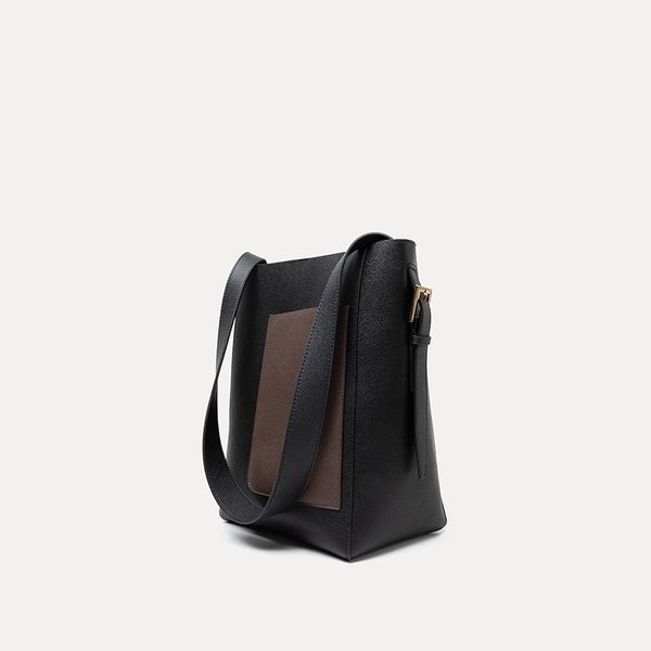 women luxurys designers bags 2021 autumn and winter fashion versatile single underar designer handbag handbags totes crossbody bag
women luxurys designers bags 2021 autumn and winter fashion versatile single underar designer handbag handbags totes crossbody bag