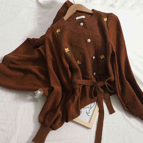 breasted v-neck knitted o neck sweater dress women 2021 autumn korean temperament embroidered large a-line long dress elegant y1204, Black;gray
breasted v-neck knitted o neck sweater dress women 2021 autumn korean temperament embroidered large a-line long dress elegant y1204, Black;gray