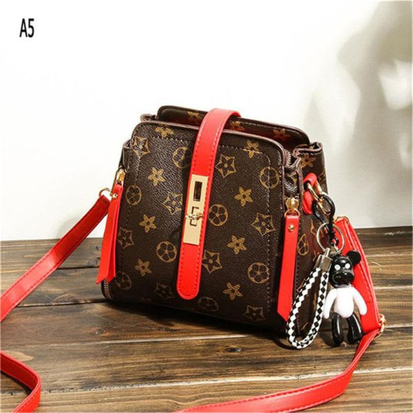 2021 famous brand handbags purses fashion shoulder evening bag women crossbody bags pendant messenger tote bag
2021 famous brand handbags purses fashion shoulder evening bag women crossbody bags pendant messenger tote bag