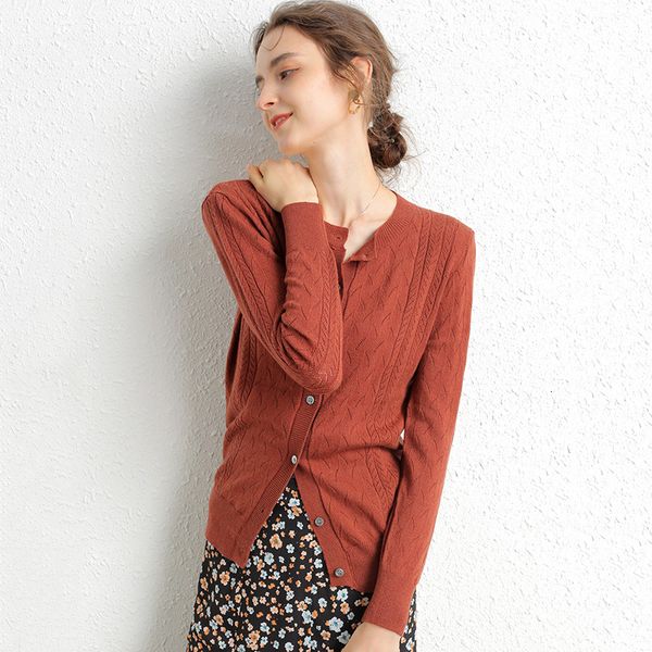 2021 new caxemira boto o-pescoo inverno feminino manga longa blusas femininas de malha slida moda macia kckb, White;black
2021 new caxemira boto o-pescoo inverno feminino manga longa blusas femininas de malha slida moda macia kckb, White;black