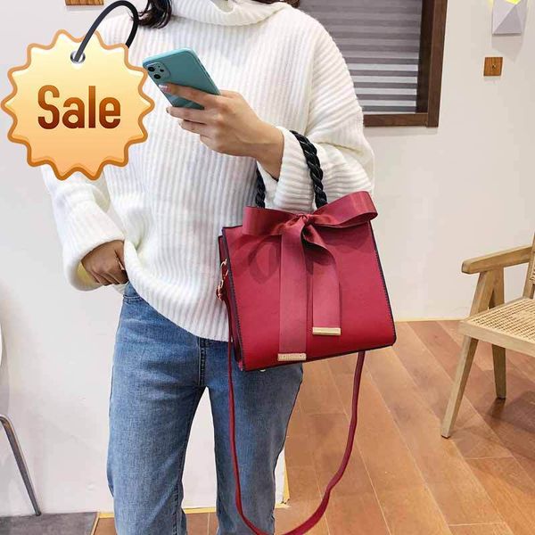 red bridal bag 2021 new fashion wedding women's wedding bag ribbon wedding net red handbag diana bag
red bridal bag 2021 new fashion wedding women's wedding bag ribbon wedding net red handbag diana bag