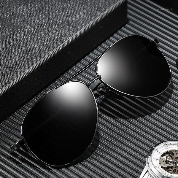 sunglasses vintage men round metal frame pilot mirror classic retro sun glasses luxury summer eyewear, White;black
sunglasses vintage men round metal frame pilot mirror classic retro sun glasses luxury summer eyewear, White;black