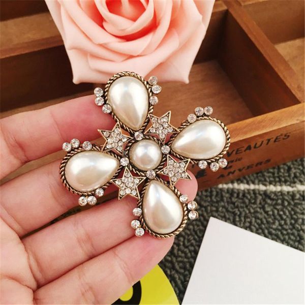 pins, brooches crystal for women's clothing luxury brooch flower pin women jewelry, Gray
pins, brooches crystal for women's clothing luxury brooch flower pin women jewelry, Gray