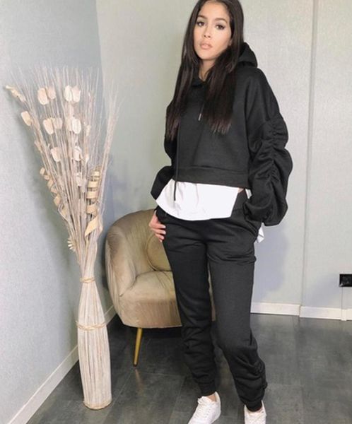 women's two piece pants 2021 autumn and winter style pleated hooded fashion personality two-piece pure color casual sports ladies suit, White
women's two piece pants 2021 autumn and winter style pleated hooded fashion personality two-piece pure color casual sports ladies suit, White