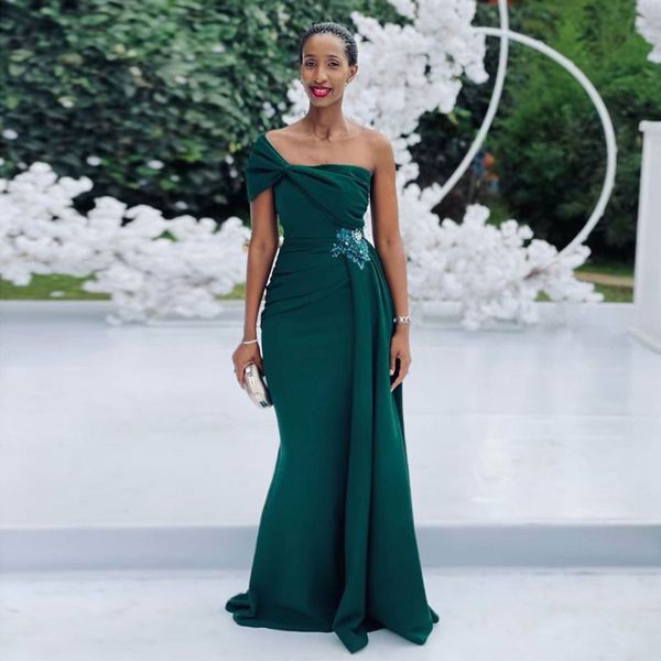 stylish hunter mermaid bridesmaid dresses one shoulder neck appliqued wedding guest dress floor length satin maid of honor gowns, White;pink
stylish hunter mermaid bridesmaid dresses one shoulder neck appliqued wedding guest dress floor length satin maid of honor gowns, White;pink