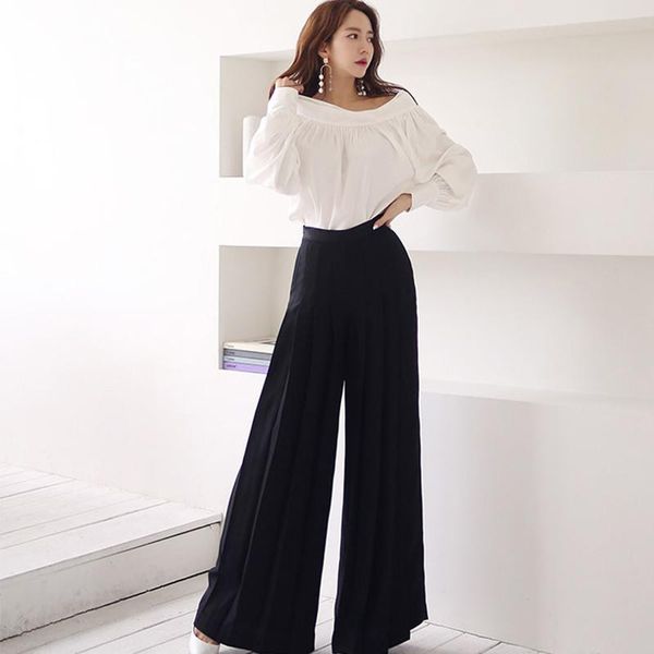 new arrival temperament 2 pieces set white loose t-shirt and long black pant fashion party wild women set, Gray
new arrival temperament 2 pieces set white loose t-shirt and long black pant fashion party wild women set, Gray