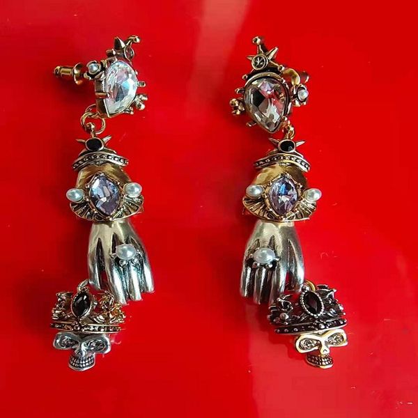 design jewelry ghost hand crown skull color fashion temperament s925 silver needle earrings female
design jewelry ghost hand crown skull color fashion temperament s925 silver needle earrings female
