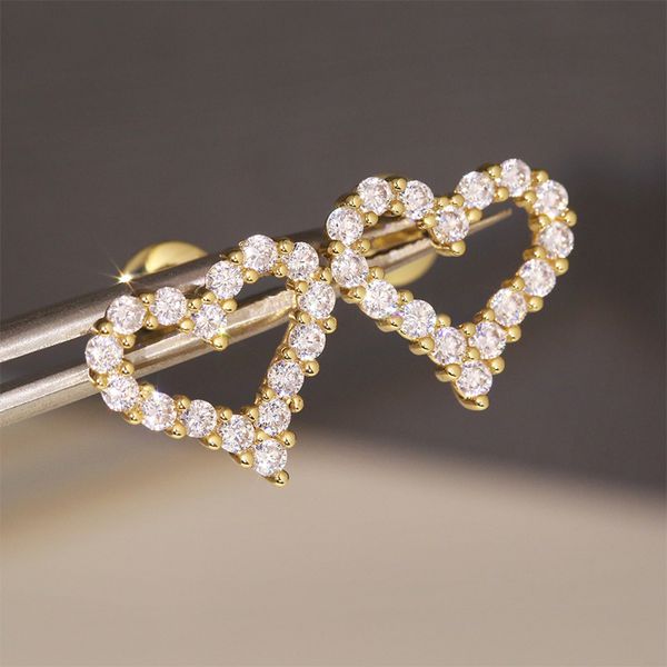 earrings for women fashion 925 sterling silver moissanite stud earing engagement wedding gift jewelry wholesale, Golden;silver
earrings for women fashion 925 sterling silver moissanite stud earing engagement wedding gift jewelry wholesale, Golden;silver