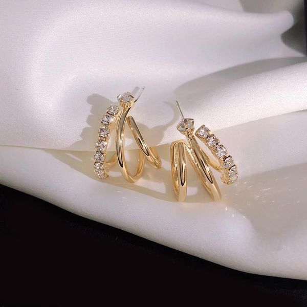 hoop & huggie 2021 arrival trendy geometric simple hollow metal crystal c stud earrings for women fashion gold color jewelry party, Golden;silver
hoop & huggie 2021 arrival trendy geometric simple hollow metal crystal c stud earrings for women fashion gold color jewelry party, Golden;silver