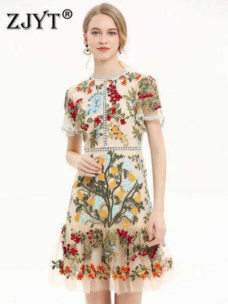 new 2022 fashion runway summer luxury floral embroidery mesh dress for women party vestidos elegant flare sleeve mini prom robes, White;black
new 2022 fashion runway summer luxury floral embroidery mesh dress for women party vestidos elegant flare sleeve mini prom robes, White;black
