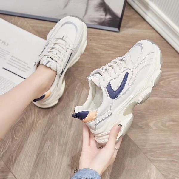 t168a fashion couple high-quality leather lace-up casual shoes classic men's sports women's vulcanized flat size 35-40, Black
t168a fashion couple high-quality leather lace-up casual shoes classic men's sports women's vulcanized flat size 35-40, Black