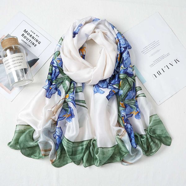 2021 spring new satin oil painting vase printing simulation silk women's green scarf, Blue;black
2021 spring new satin oil painting vase printing simulation silk women's green scarf, Blue;black