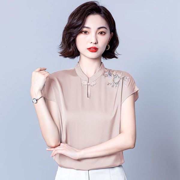ethnic clothing 2021 chinese style improved cheongsam women graceful exquisite embroidery qipao collar pure colour silk loose blouse, Red
ethnic clothing 2021 chinese style improved cheongsam women graceful exquisite embroidery qipao collar pure colour silk loose blouse, Red