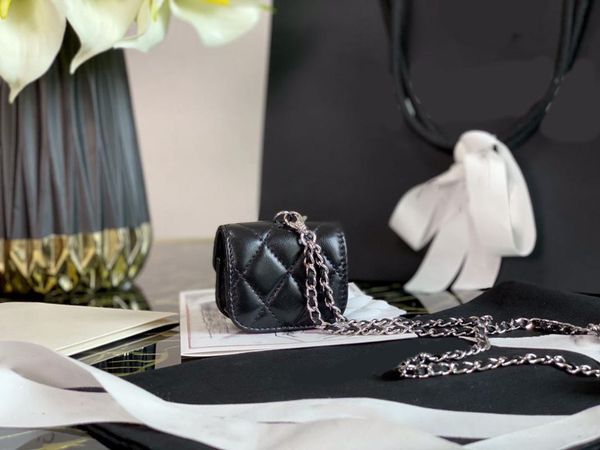 shoulder bags fashion messenger bag, leather female lipstick mobile phone brand-name high-end goods
shoulder bags fashion messenger bag, leather female lipstick mobile phone brand-name high-end goods