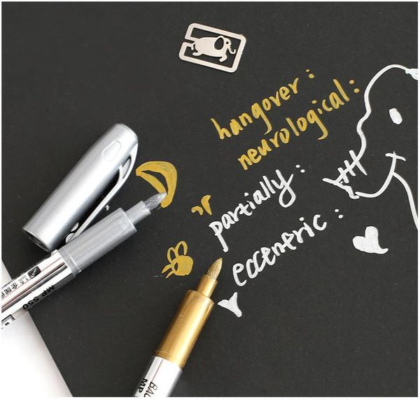 2pcs/lot diy metallic waterproof permanent paint marker pens gold and silver for drawing students supplies marker craft qylatn
2pcs/lot diy metallic waterproof permanent paint marker pens gold and silver for drawing students supplies marker craft qylatn