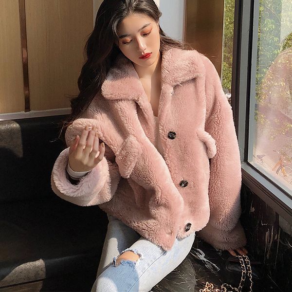 2021 new winter pink outerwear women colored faux fur coats plus sizes teddy furry jackets short turn-down collar warm thick female coat gjv, Black
2021 new winter pink outerwear women colored faux fur coats plus sizes teddy furry jackets short turn-down collar warm thick female coat gjv, Black