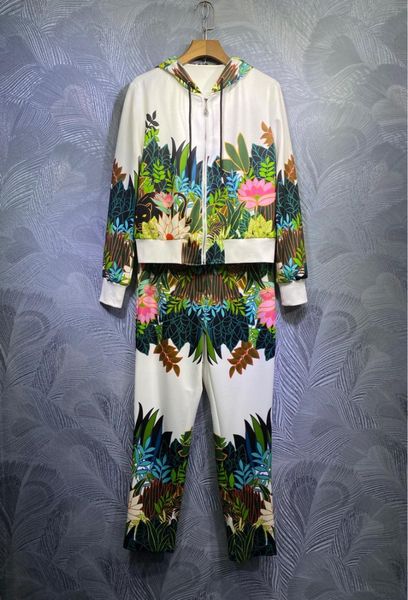 women's two piece pants designer women seat suit 2021 fall runways floral print hooded jackets+pencil 2 set leisure c467, White
women's two piece pants designer women seat suit 2021 fall runways floral print hooded jackets+pencil 2 set leisure c467, White