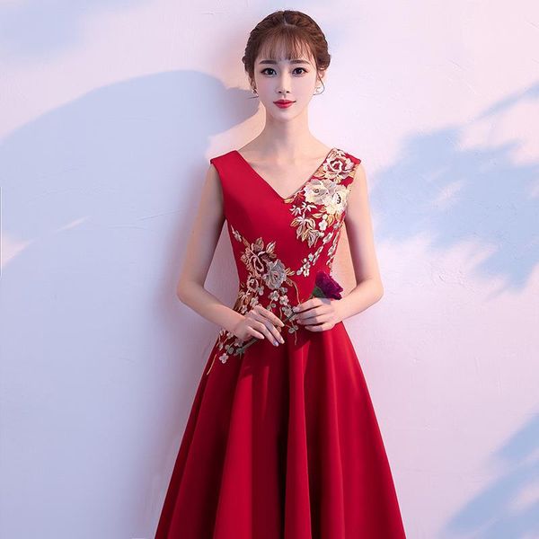 lady elegant v-neck formal party dress sweet floral appliques trim bridal wedding dresses burgundy temperament banquet gown, Red
lady elegant v-neck formal party dress sweet floral appliques trim bridal wedding dresses burgundy temperament banquet gown, Red