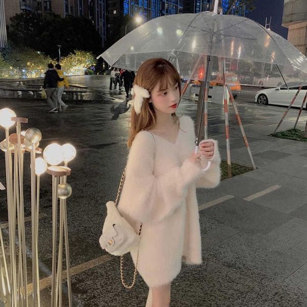 women 2021 autumn winter oversized v-neck sweater female casual loose pullovers thick warm knit soft knitwear jumper c553, White;black
women 2021 autumn winter oversized v-neck sweater female casual loose pullovers thick warm knit soft knitwear jumper c553, White;black