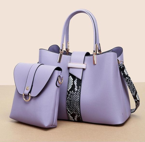 womens bag 2021 new snake print color matching european american style womens handbag two-piece large capacity messenger bag
womens bag 2021 new snake print color matching european american style womens handbag two-piece large capacity messenger bag