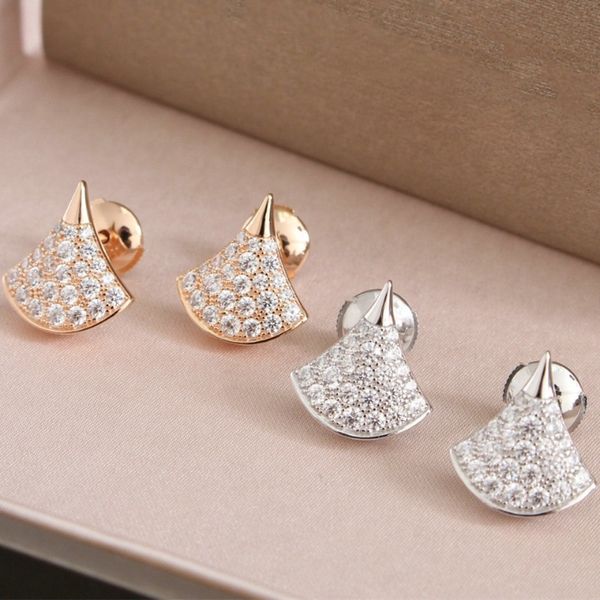 studs earrings baojiaman diamond small fan 925 sterling silver plated 18k color gold fan-shaped skirt for women with flying saucer, Golden;silver
studs earrings baojiaman diamond small fan 925 sterling silver plated 18k color gold fan-shaped skirt for women with flying saucer, Golden;silver
