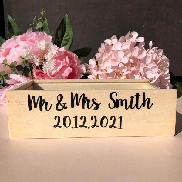 mr and mrs decal custom wedding decal rustic wedding crate box decorations
mr and mrs decal custom wedding decal rustic wedding crate box decorations