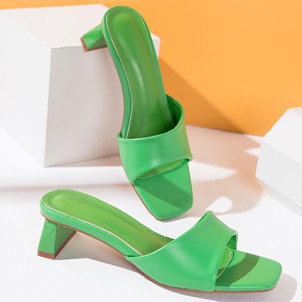 slippers 2021 luxury women block heels open toe flip flops fashion summer designer mid-heel slides sandals party dress shoes, Black
slippers 2021 luxury women block heels open toe flip flops fashion summer designer mid-heel slides sandals party dress shoes, Black