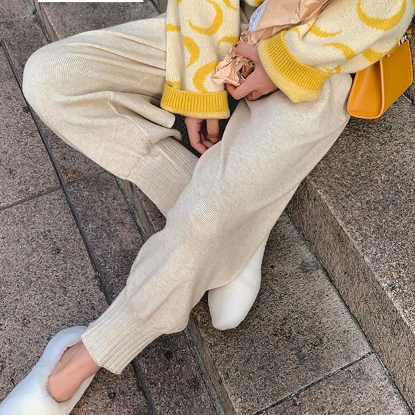 2021 autumn winter high-waist straight wide-leg harem knit women new ol carrot granny pants loose-fitting trousers 6ih6, Black;white
2021 autumn winter high-waist straight wide-leg harem knit women new ol carrot granny pants loose-fitting trousers 6ih6, Black;white