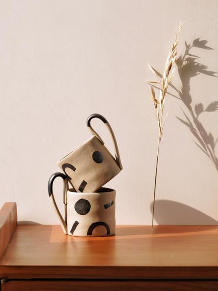 mugs design coffee mug porcelain creative milk ceramic office decor cup high handle drinkware tea gift
mugs design coffee mug porcelain creative milk ceramic office decor cup high handle drinkware tea gift
