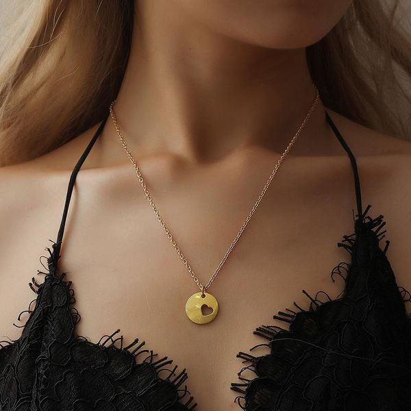 pendant necklaces fashion hollow out heart-shaped metal necklace simple design women's gold chain accessories charming party jewelry gi, Silver
pendant necklaces fashion hollow out heart-shaped metal necklace simple design women's gold chain accessories charming party jewelry gi, Silver
