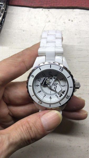 wristwatches men women quartz black white ceramic date number round watch baugettes bezel lady watches 33mm 38mm, Slivery;brown
wristwatches men women quartz black white ceramic date number round watch baugettes bezel lady watches 33mm 38mm, Slivery;brown