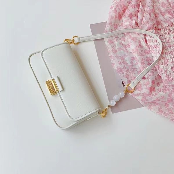 minority pearl armpit bag advanced feeling 2021 female summer small magic stick single shoulder messenger
minority pearl armpit bag advanced feeling 2021 female summer small magic stick single shoulder messenger