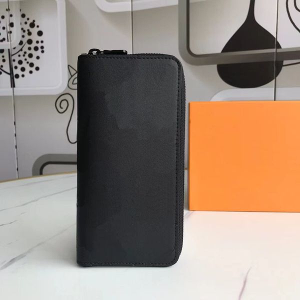 fashion handbags luxury designer bags leather classic design zipper vertical wallet, suitable for daily credit card and change, Red;black
fashion handbags luxury designer bags leather classic design zipper vertical wallet, suitable for daily credit card and change, Red;black