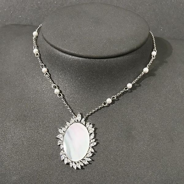 chains s925 sterling silver may mirrored mother-of-pearl necklace female fashion summer retractable clavicle chain jewelry gift
chains s925 sterling silver may mirrored mother-of-pearl necklace female fashion summer retractable clavicle chain jewelry gift