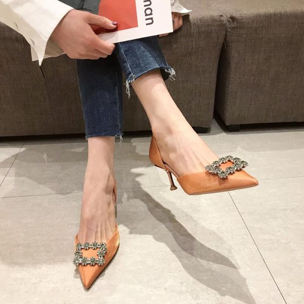 dress shoes elegant high heels women metal heel pointed toe sandals summer crystal decoration thin stiletto 2021, Black
dress shoes elegant high heels women metal heel pointed toe sandals summer crystal decoration thin stiletto 2021, Black