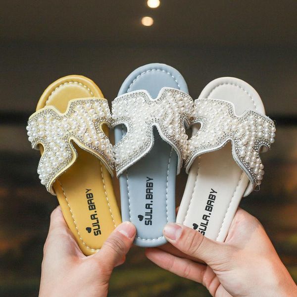 slipper korean fashion girl' slippers h pearl soft bottom antiskid beach middle children' platforms girls, Black;grey
slipper korean fashion girl' slippers h pearl soft bottom antiskid beach middle children' platforms girls, Black;grey