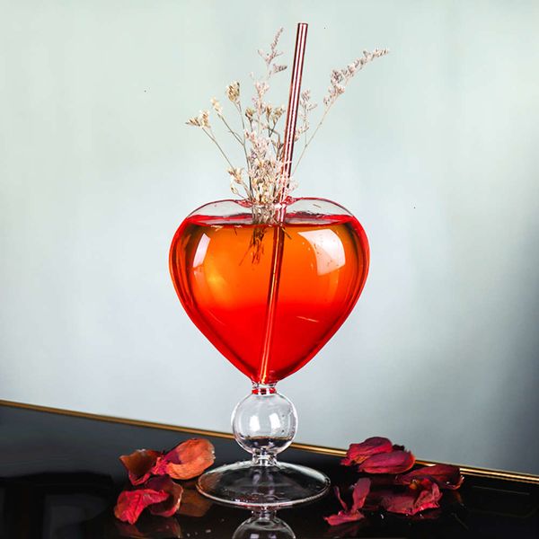 lover theme heart shape sweetheart cocktail glass creative bar party mixing wine special drinks straw goblet valentine's day cup
lover theme heart shape sweetheart cocktail glass creative bar party mixing wine special drinks straw goblet valentine's day cup
