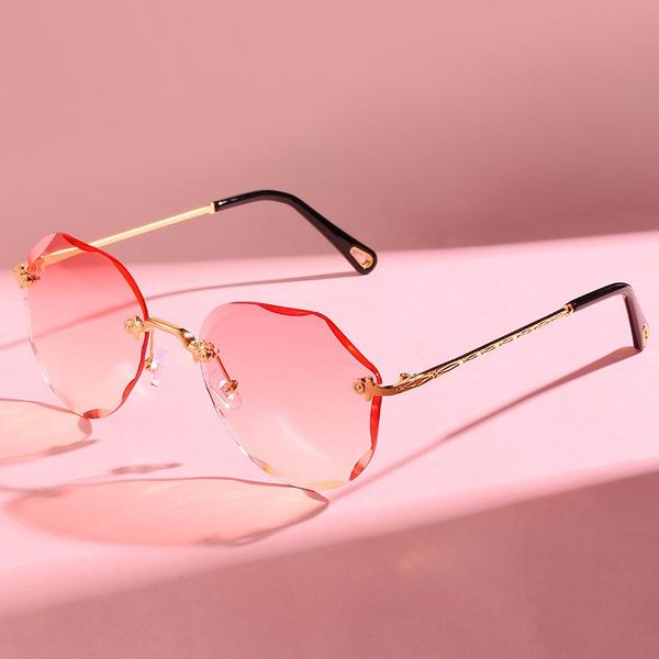 sunglasses traveling retro fashion rimless cutting female trendy ocean water lens sun glasses uv400 shades men women eyewear, White;black
sunglasses traveling retro fashion rimless cutting female trendy ocean water lens sun glasses uv400 shades men women eyewear, White;black