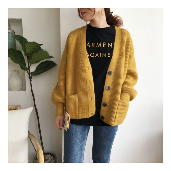 2021 new cardigan with buttons spring woman sweaters girl v-neck vintage autumn female knitted elastic sweater white loose a920, White;black
2021 new cardigan with buttons spring woman sweaters girl v-neck vintage autumn female knitted elastic sweater white loose a920, White;black