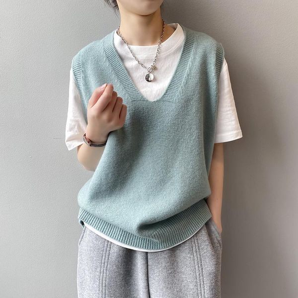 women's vests casual solid sweater vest women autumn winter streetwear korean knitted for sleeveless jacket gilet femme, Black;white
women's vests casual solid sweater vest women autumn winter streetwear korean knitted for sleeveless jacket gilet femme, Black;white