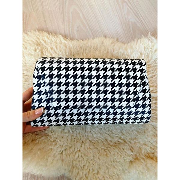 evening bags crow's feet portfolio season modern design luxury chain strap elegant wedding party women's handbag
evening bags crow's feet portfolio season modern design luxury chain strap elegant wedding party women's handbag