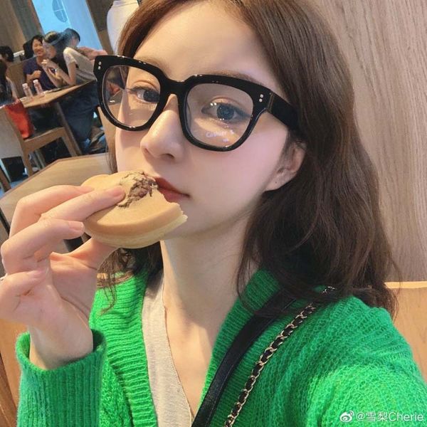 sydney same glasses frame blue light proof generous tr90 recommended for men and women flat lenses, White;black
sydney same glasses frame blue light proof generous tr90 recommended for men and women flat lenses, White;black