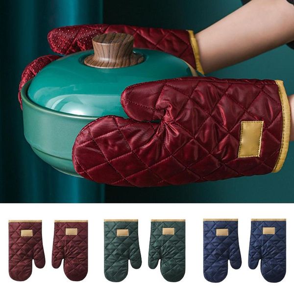 oven mitts 2pcs anti-heat gloves merged skidproof polyester baking mittens for microwave
oven mitts 2pcs anti-heat gloves merged skidproof polyester baking mittens for microwave
